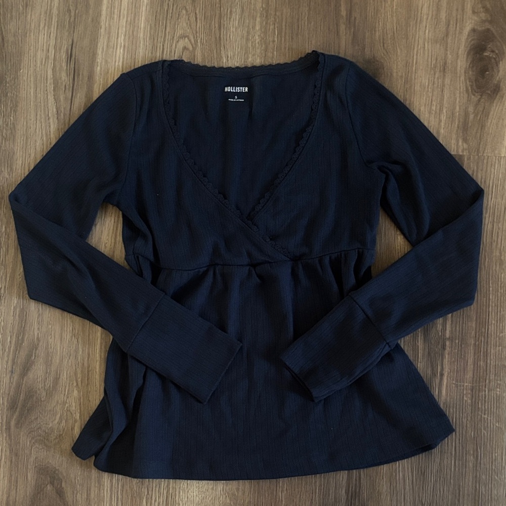 Hollister Women's Navy Babydoll Top